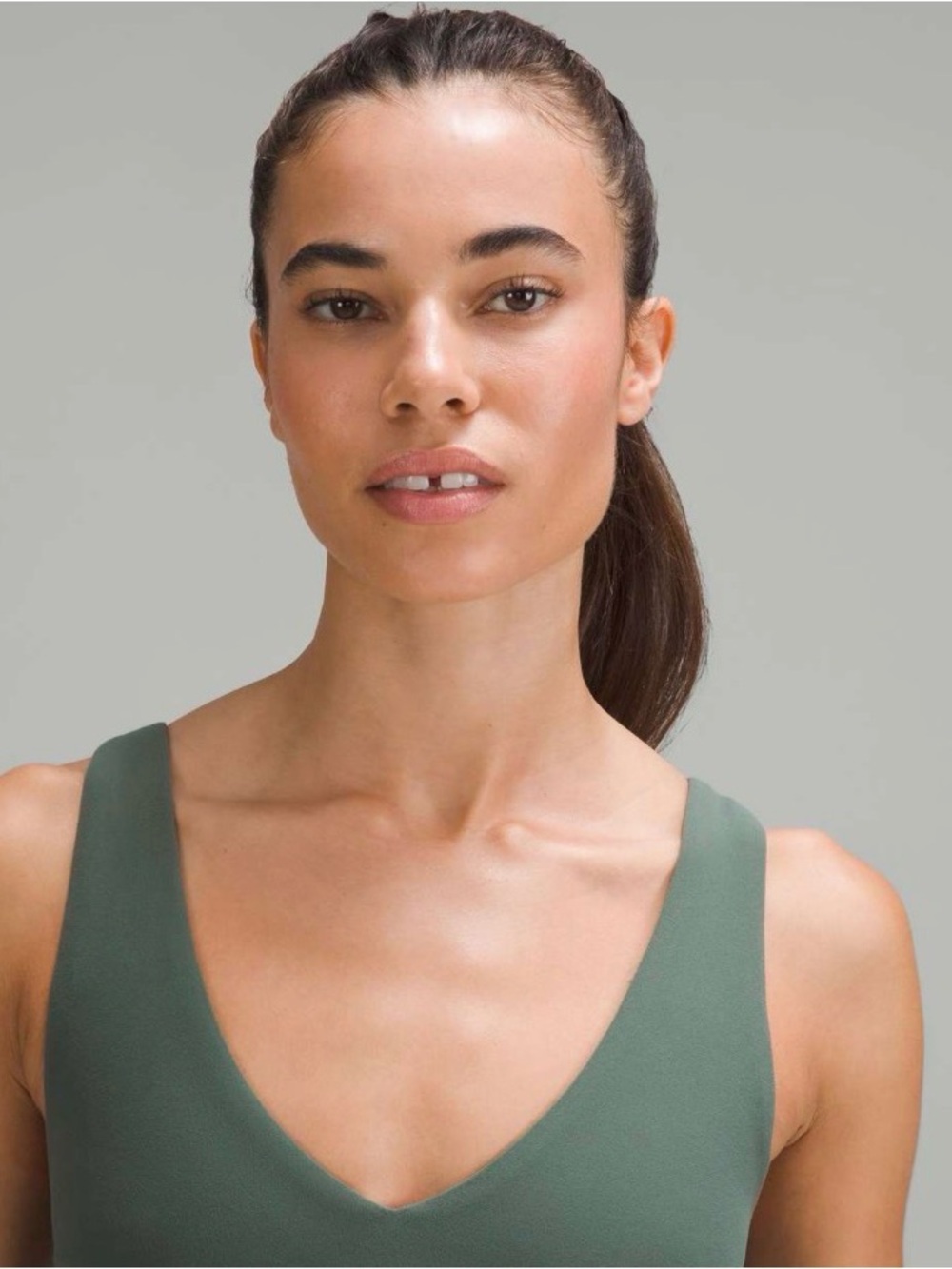 lululemon Align™ V-Neck Bra C/D (NWT) in Dark Forest (Green/Greyish) - Picture 2 of 13